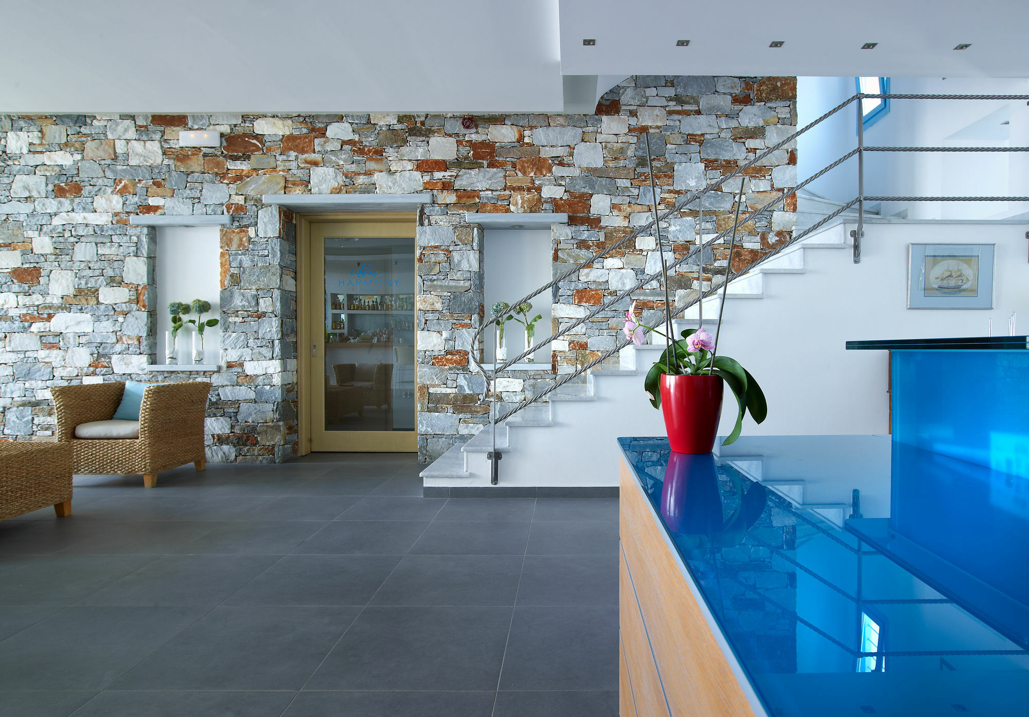 Blue Harmony Hotel Кіні Екстер'єр фото