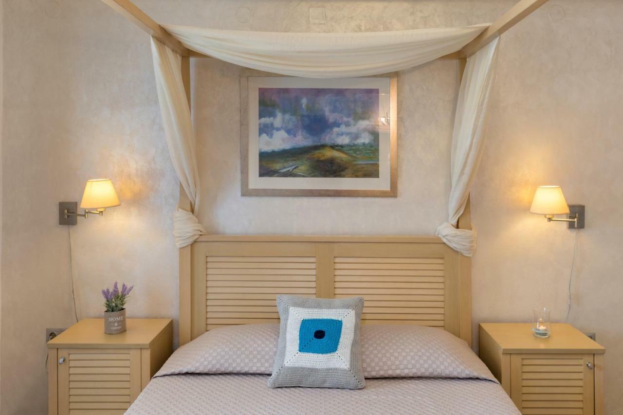 Blue Harmony Hotel Кіні Екстер'єр фото